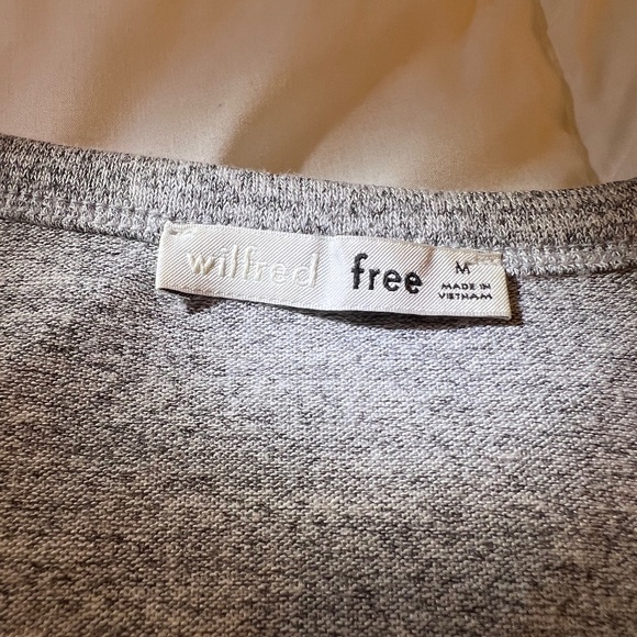 Wilfred Free shirt(s) - Picture 2 of 10